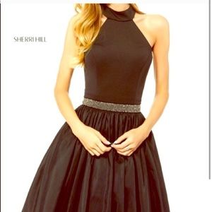 Sherri Hill Size 2 Halter Dress with Beaded Belt